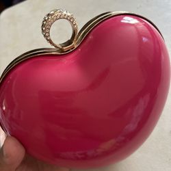 Pink Heart Shaped Ring Clutch 