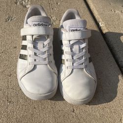 adidas shoes. Size 13K