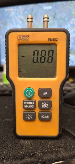Differential Manometer EM152