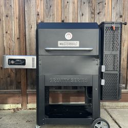 Masterbuilt Wi-Fi Charcoal Grill + Smoker