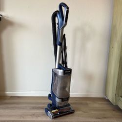 Shark Stratus Duo Clean Power Fin Vacuum