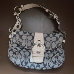 AUTHENTIC Coach Soho Blue Signature Flap Closure “Hobo” Bag H0(contact info removed)1