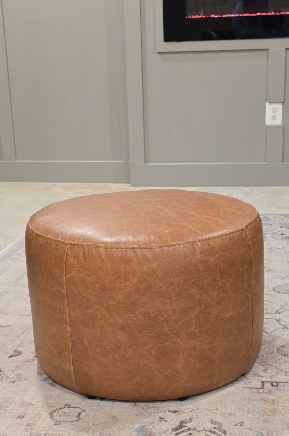 Rivet-Tompkins Contempary Foam-Padded Leather Ottoman 24"W Cognac