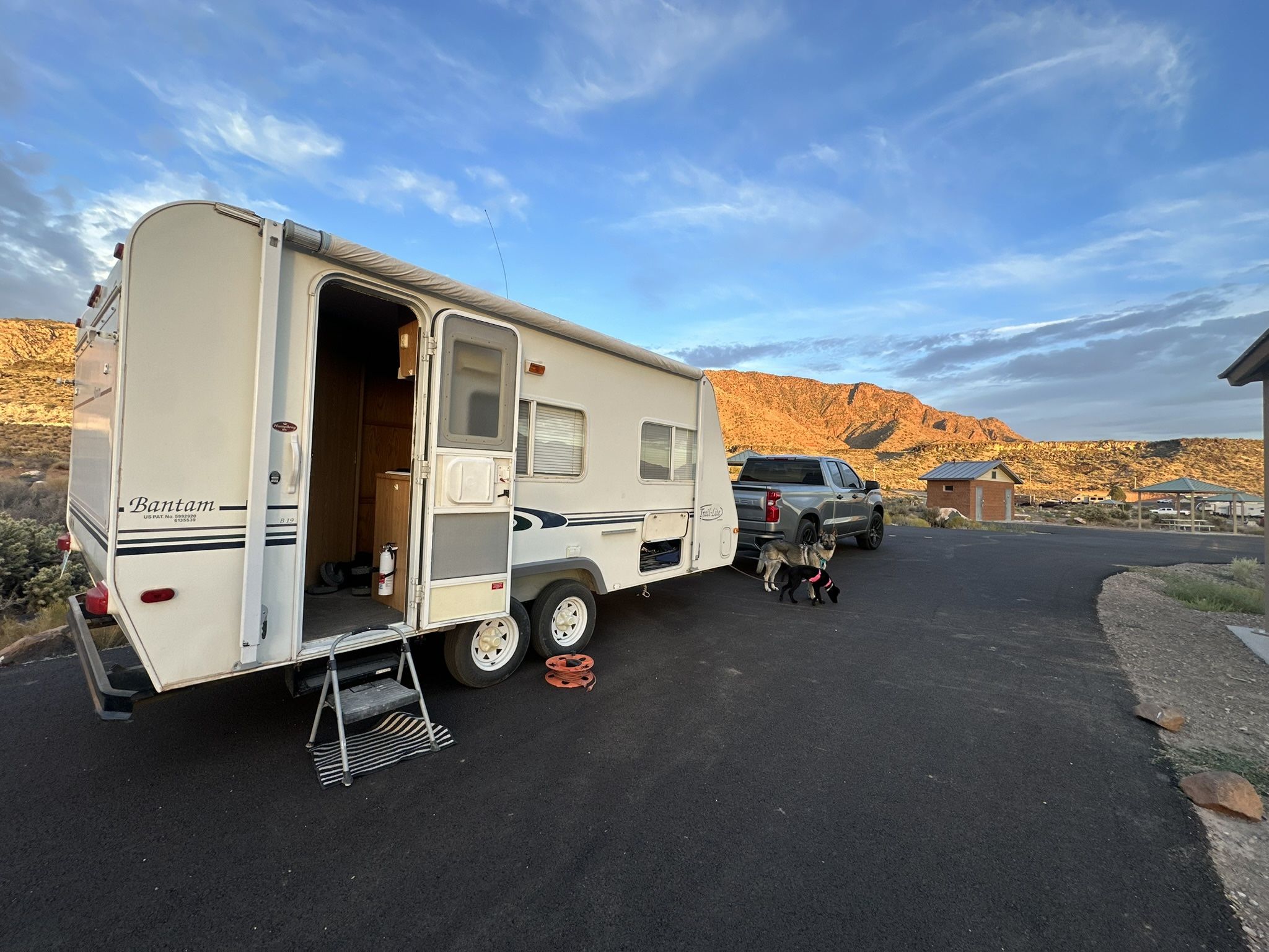 Bantam Trailer Lite Hybrid Travel Trailer for Sale in Las Vegas, NV ...