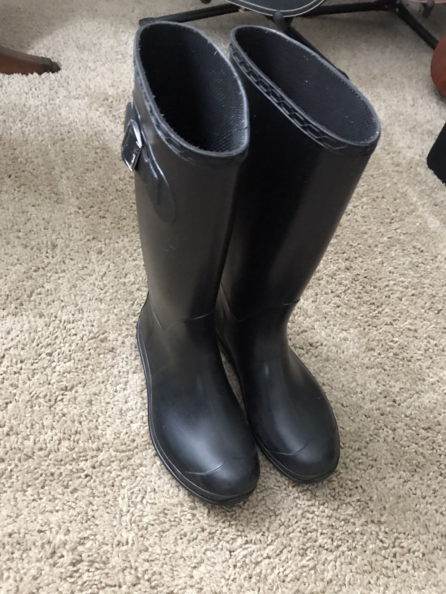 Rain boots- women’s size 6