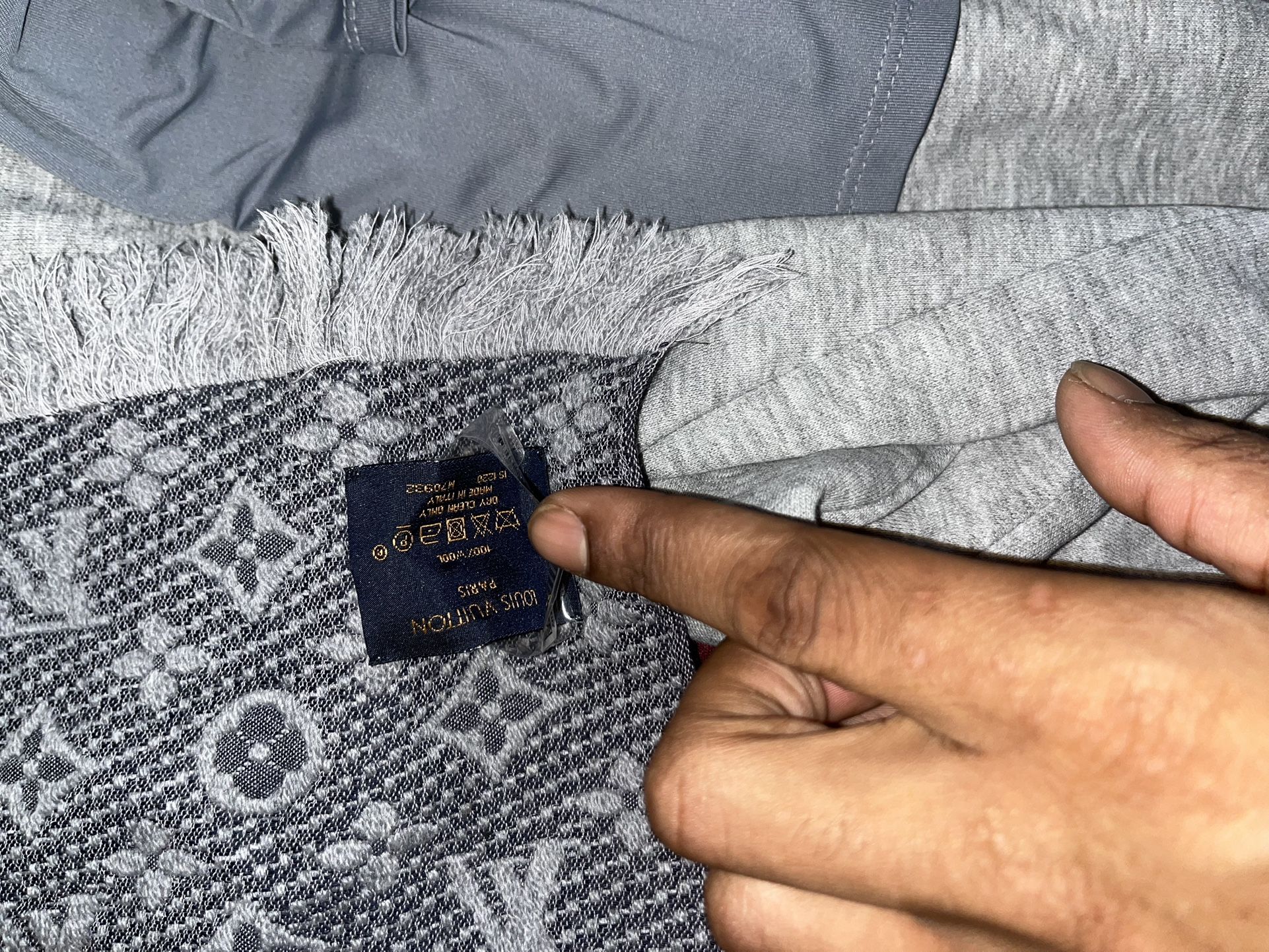 Men’s Louis Vuitton Scarf