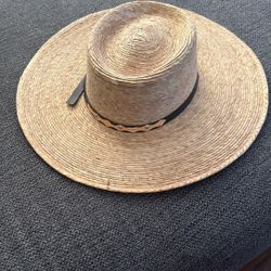 Straw Hat 
