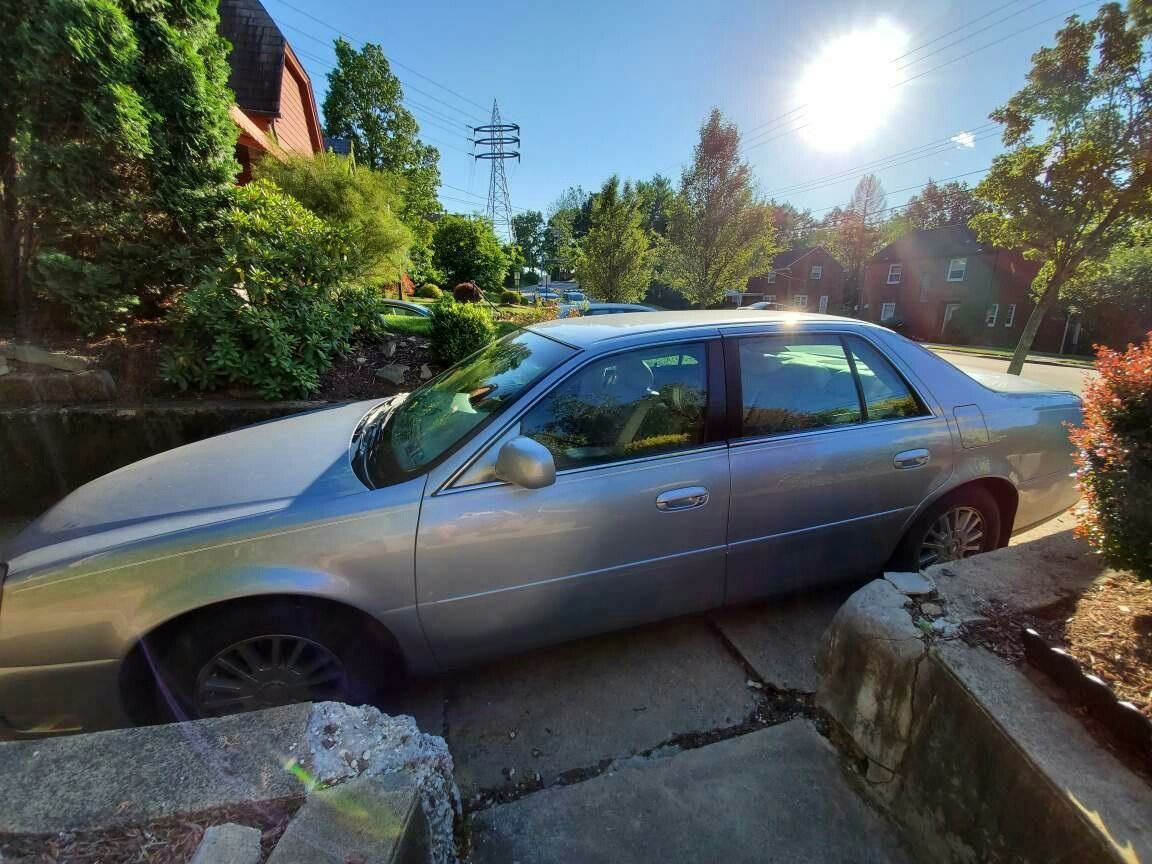 2004 Cadillac DeVille