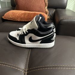 Air Jordan 1 Low Concord