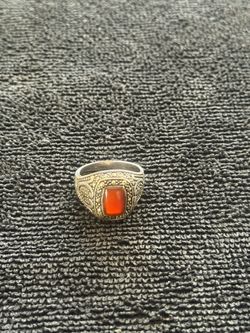 Ring whit red rock