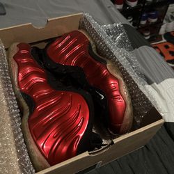 New Nike Air Foamposite One Metallic Red - 2012  Size 10 Shoes 