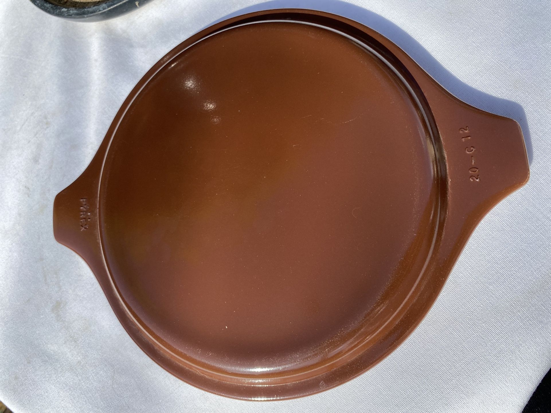 Vintage Pyrex 470-C Brown Milk Glass Casserole Lid