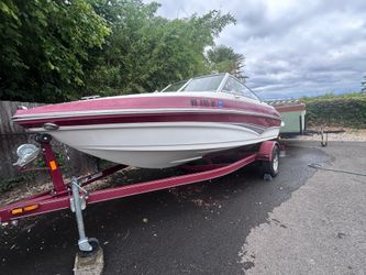 Larson LX1850 Boat