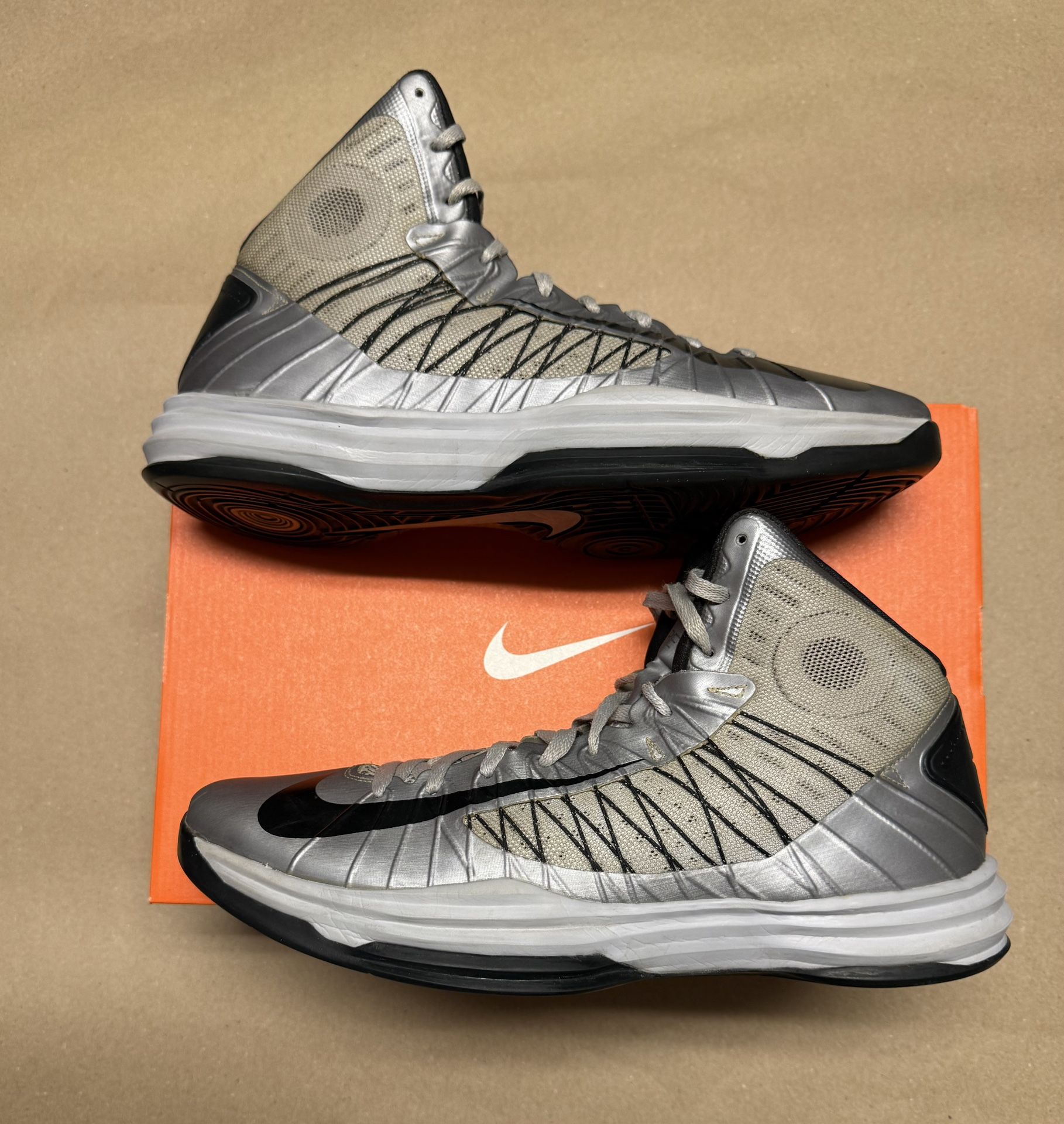 Nike Air Hyperdunk 2012 Silver Black Men’s size 14 Basketball shoes Rare!