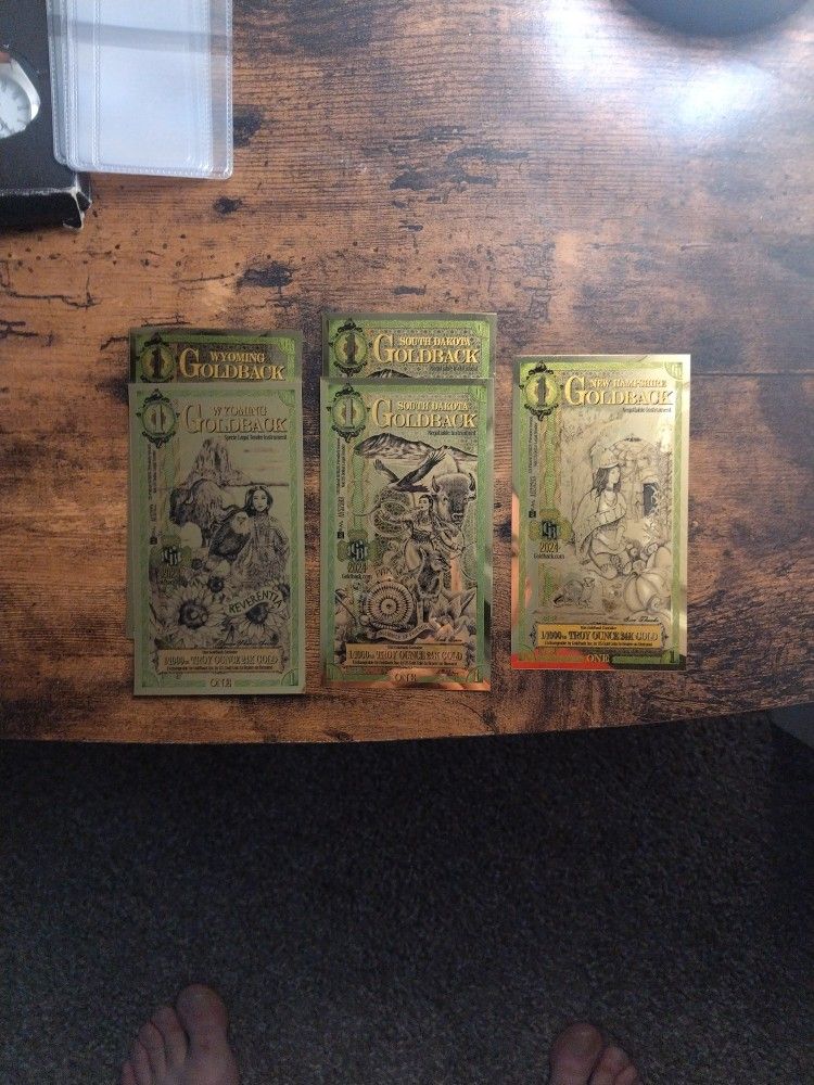 Lot of 5 Gold backs $1 Denomination
