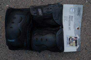 Adult Protective Set - Elbow Pads, Knee Pads, Wrist Guards