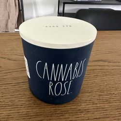 Large Rae Dunn Candle 