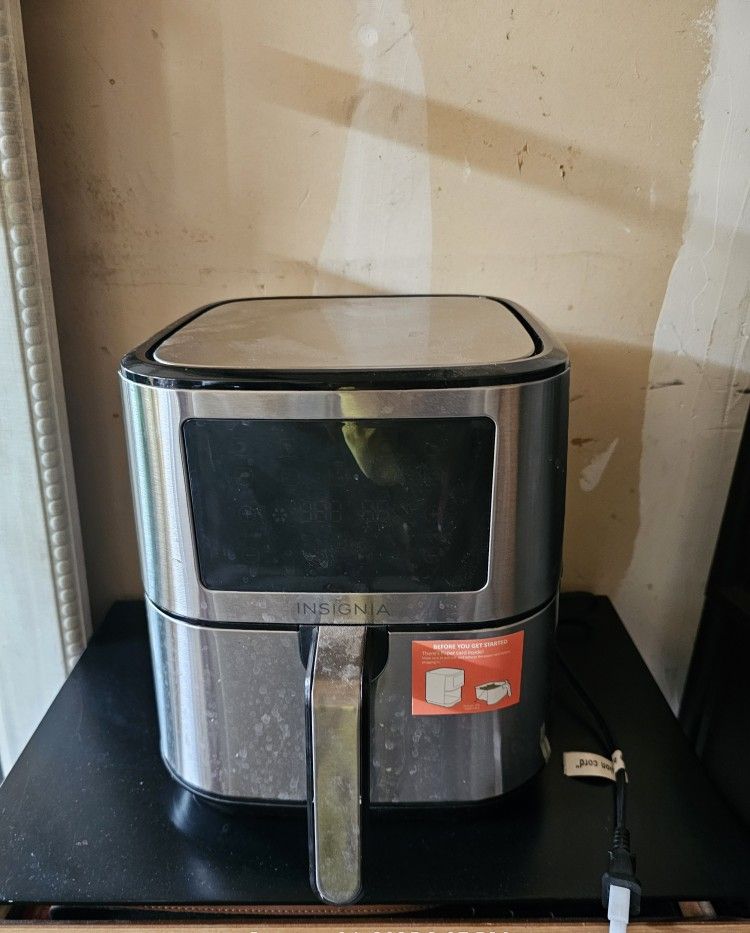 NEW Insigna Air Fryer