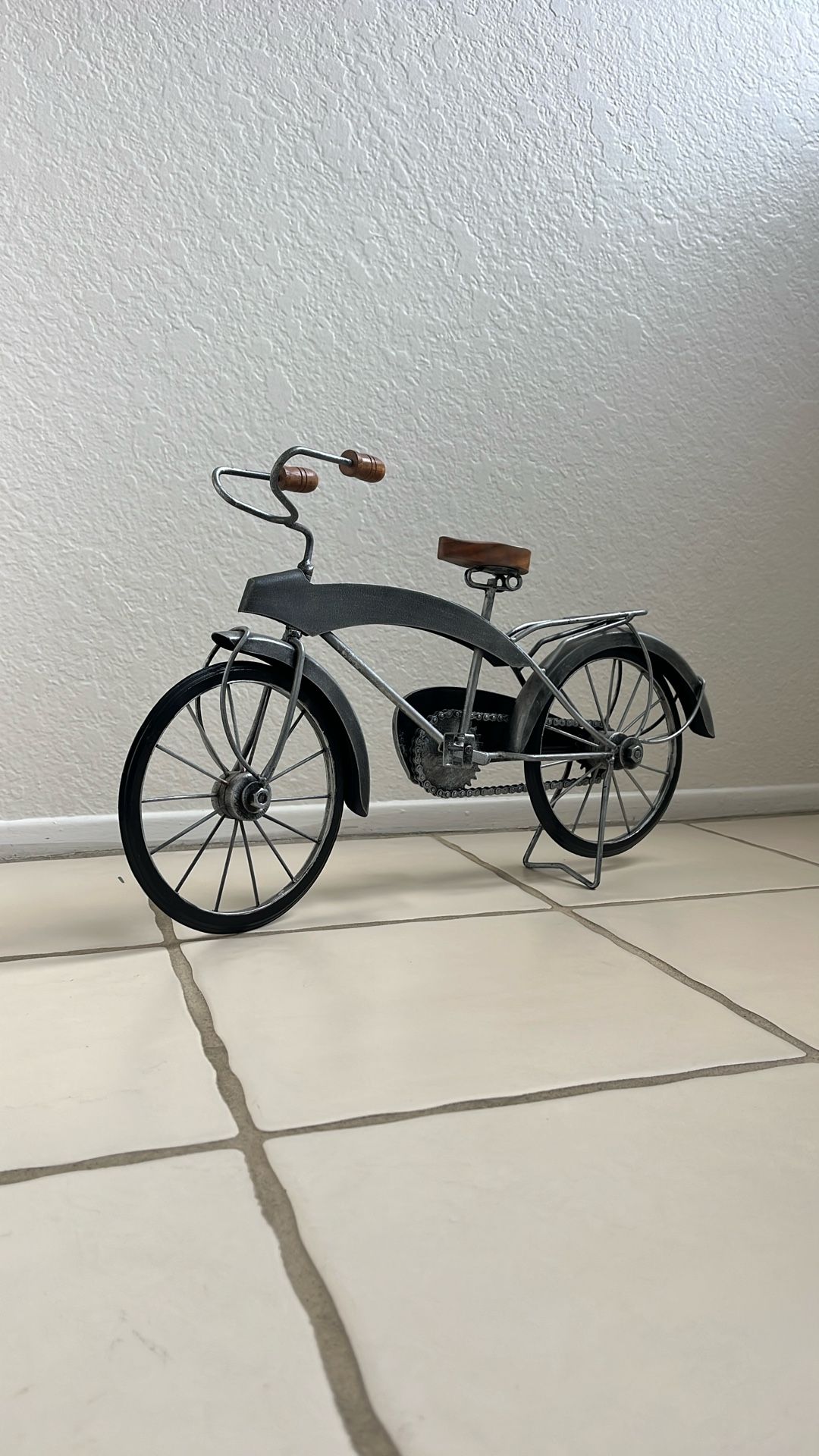 Metal Bicycle Decor
