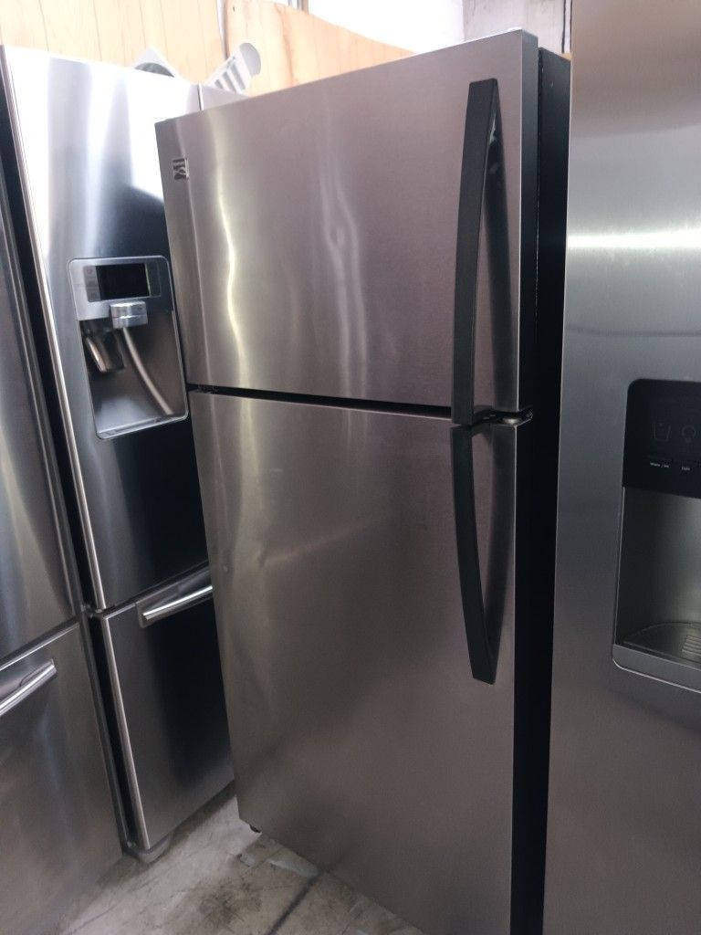 Kenmore Refrigerator Stainless Steel Works Good 👍
