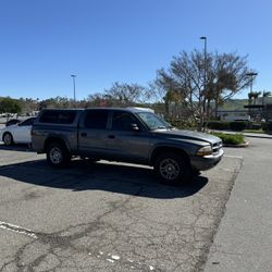 2004 Dodge Dakota