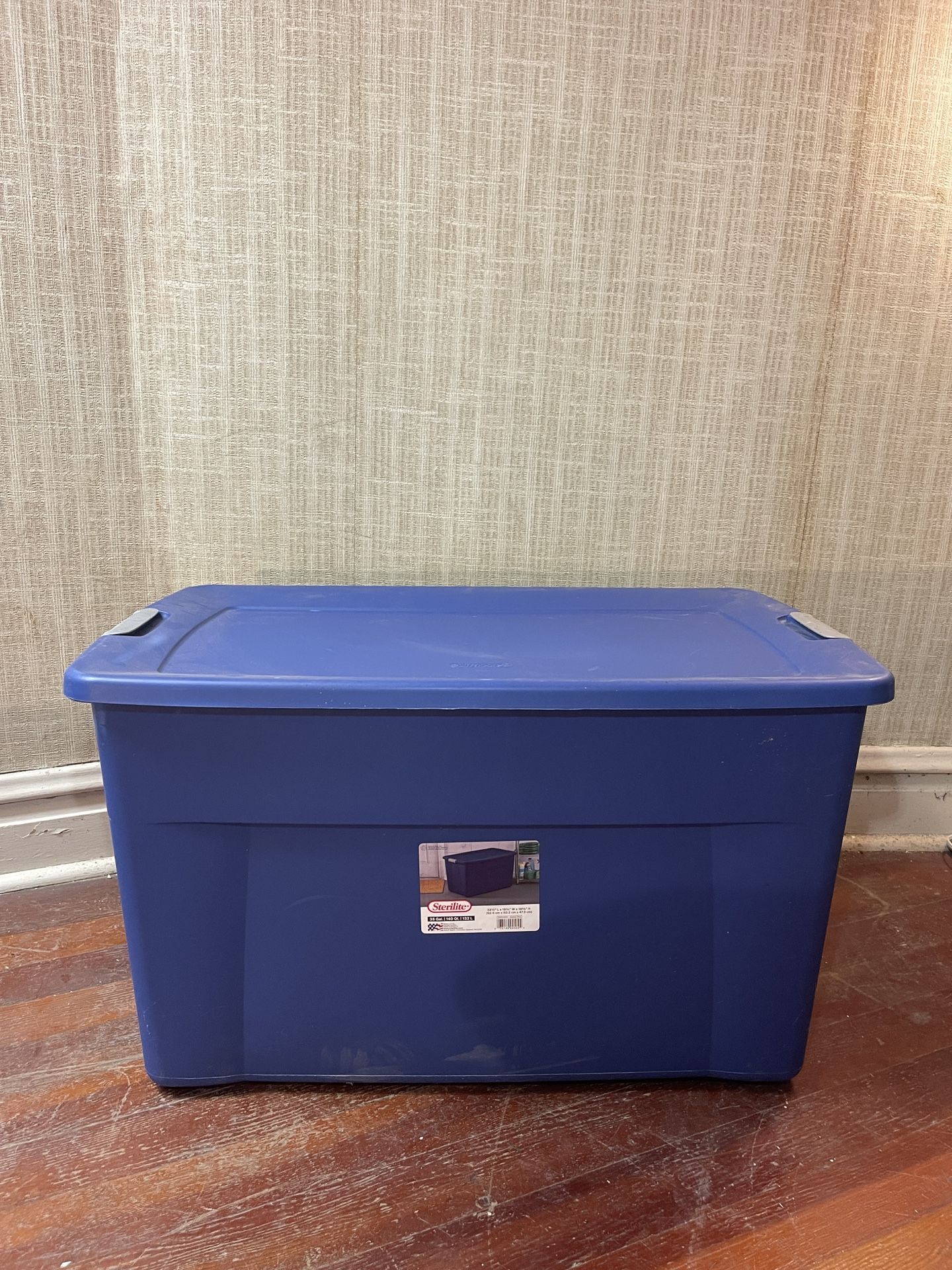 Sterilite 35 Gal Storage Container (Read Description)