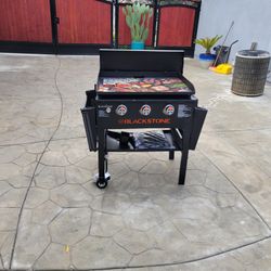 Blackstone Griddle 3 Burner