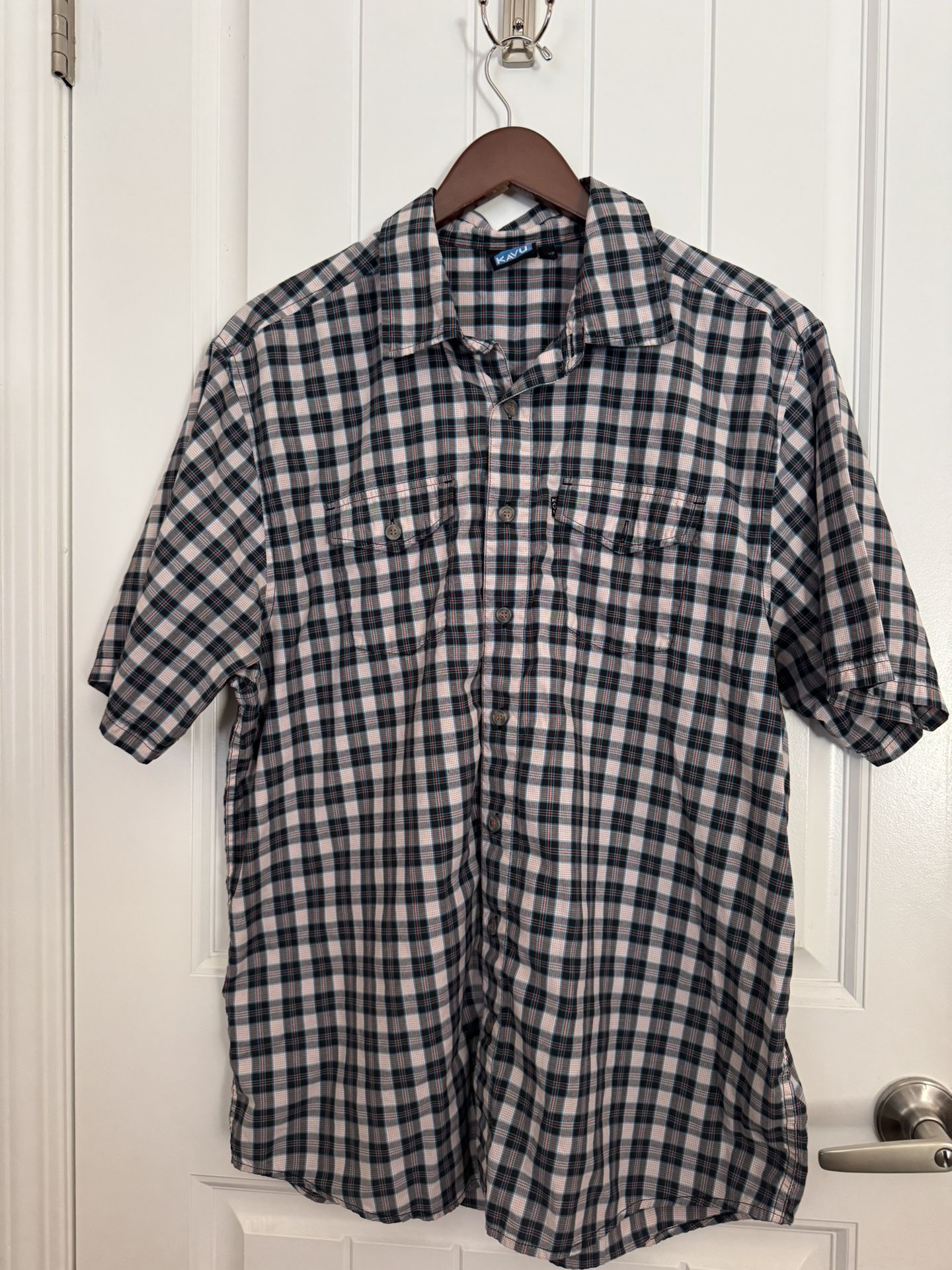KAVU, MENS, XL BUTTON UP SHIRT PLAID. SUPER LIGHTWEIGHT