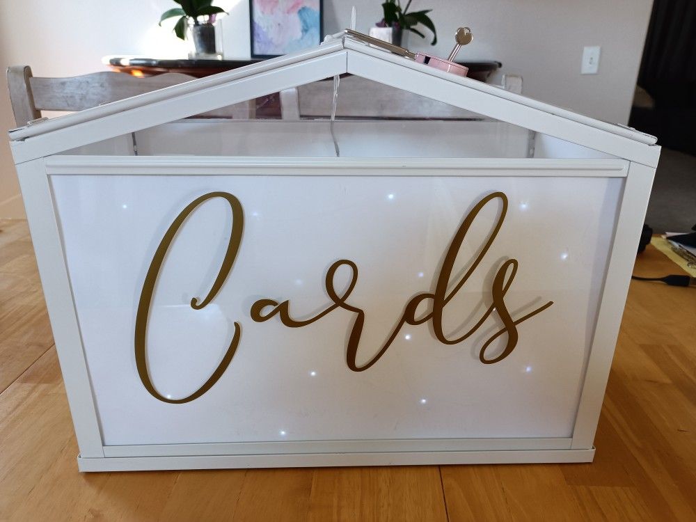 Large Card Box with Slot, doors and fairy light inside
Condition is Used - Good
Comes with lock and key. I covered the inside with translucent wax p
