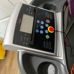 treadmill in good condition, little use