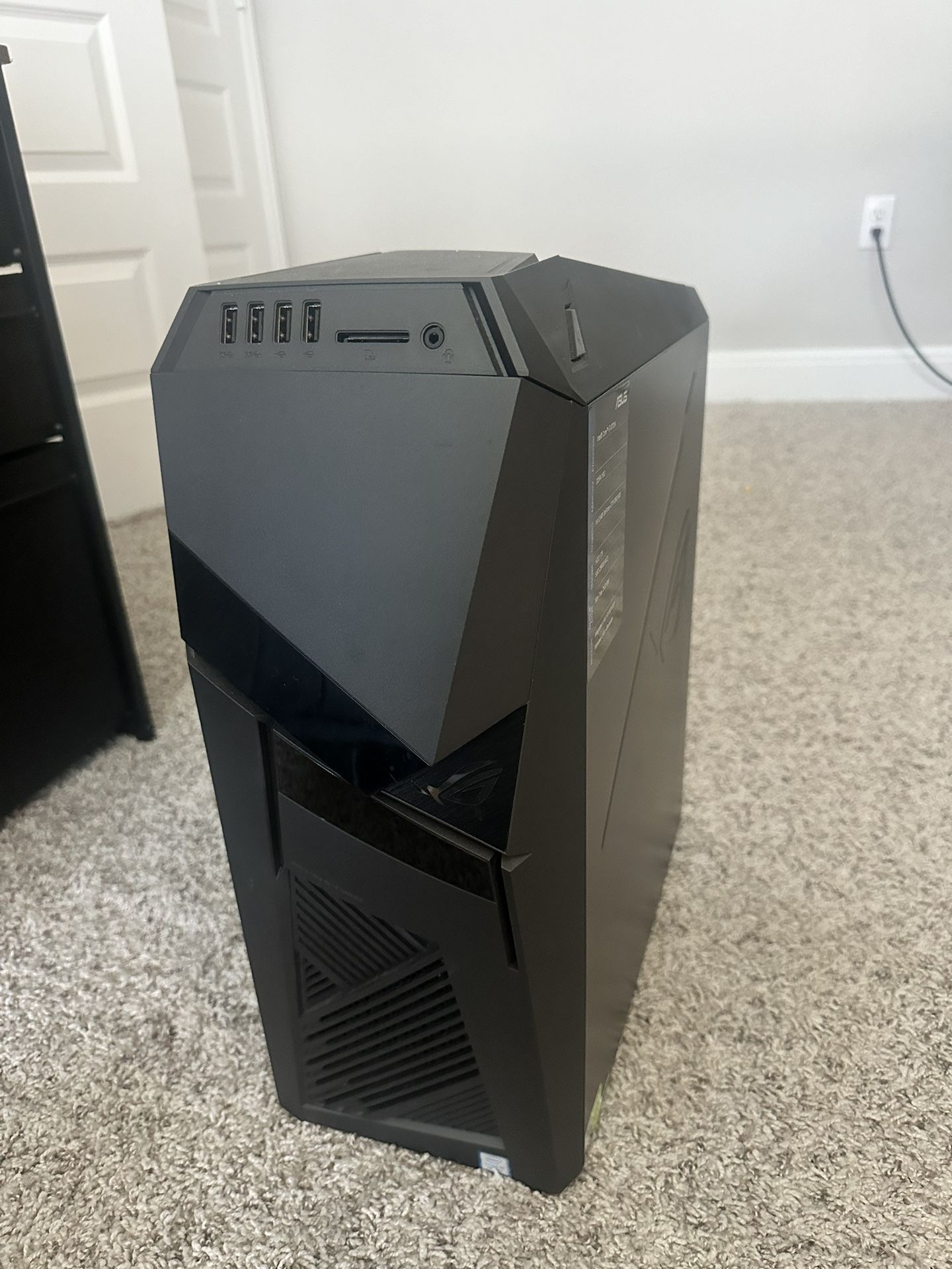 Asus GL12 Gaming Desktop Computer intel Core i7-8700K RAM 16GB, HDD 1 Tb