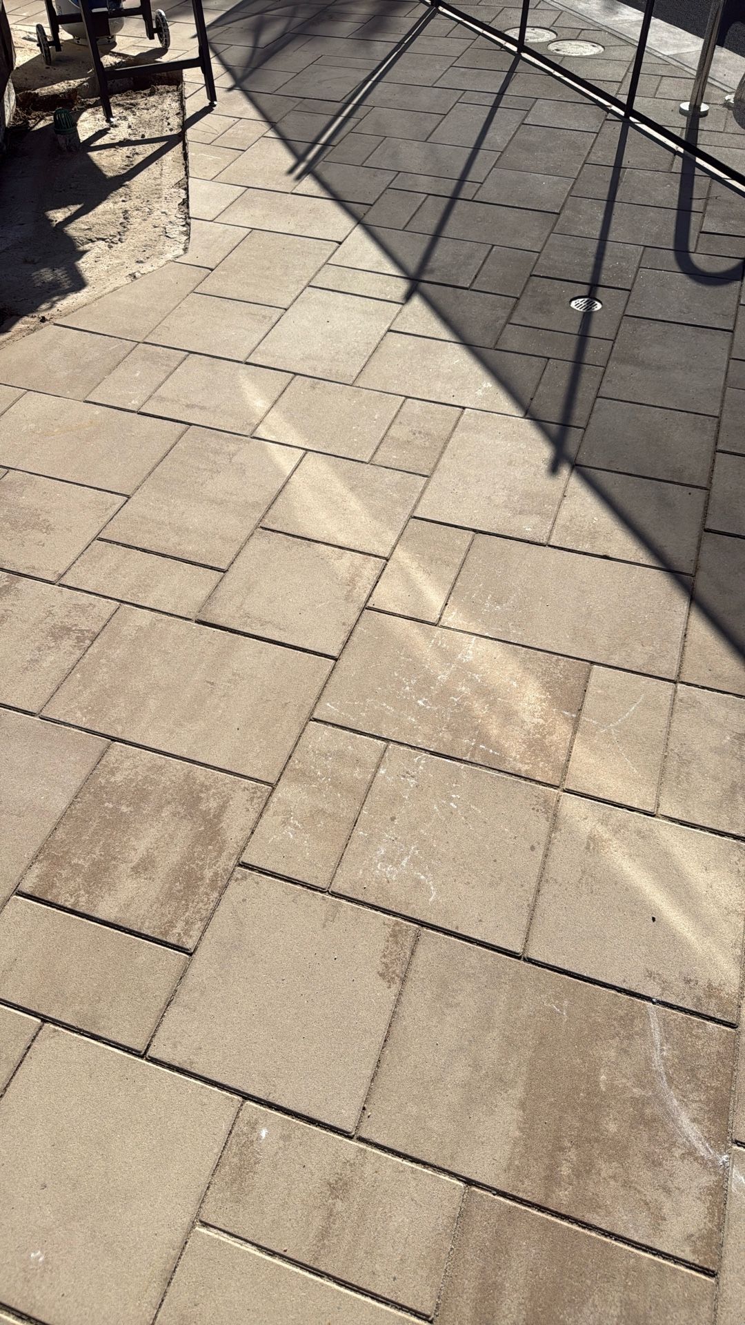 Approx 1736 Sqft of Belgard Pavers