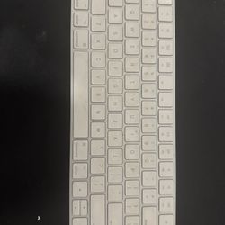 Apple - Magic Keyboard (USB-C) - White