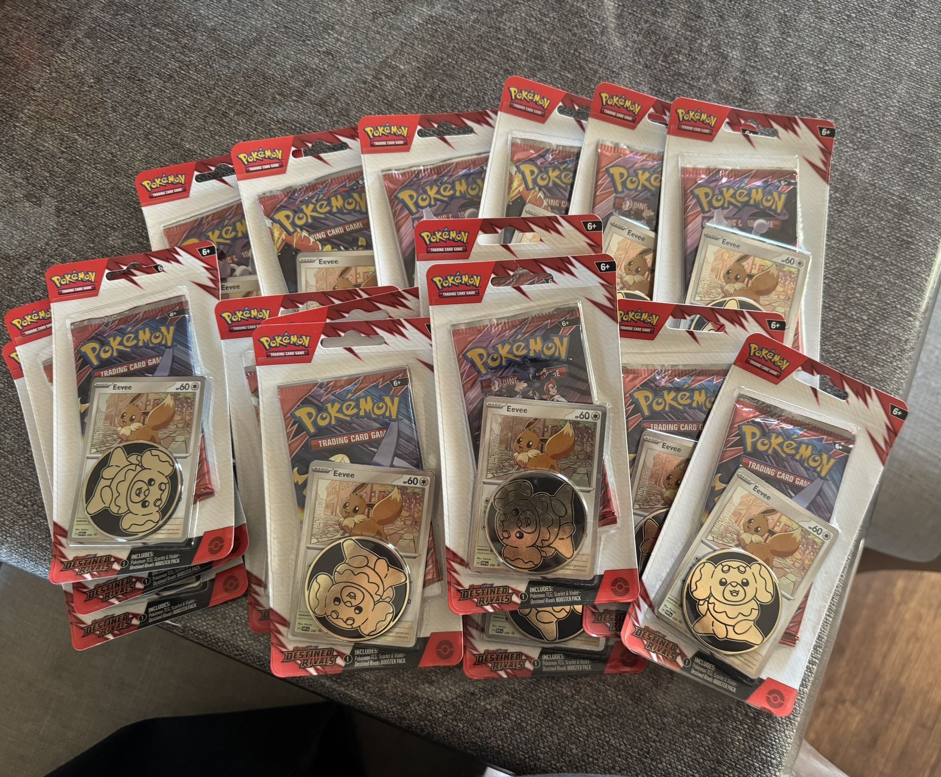 17 Destined rivals Single pack Blisters (Eevee)