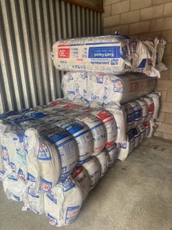 R30x16 Kraft faced insulation insolacion