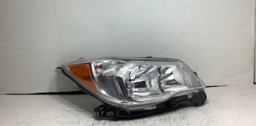 2014 2016 Subaru Forester right headlight (1D)