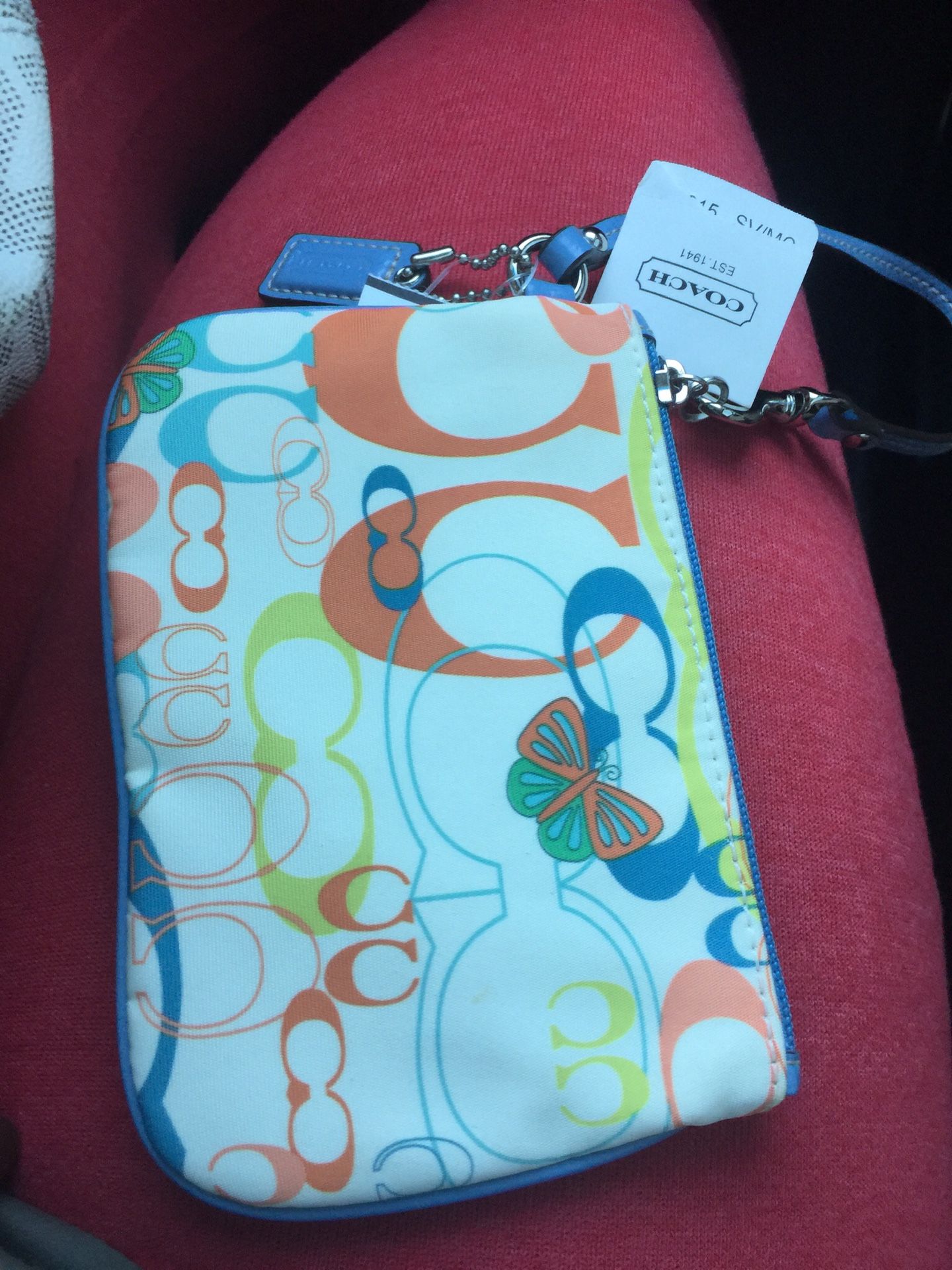 Couch wristlet