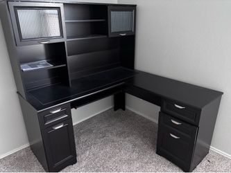 Magellan Desk 71’