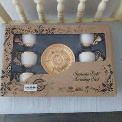New Sunum Seli Serving Set Gold Color
