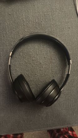 Beats Solo 4