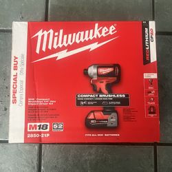 Milwaukee 2850-21P M18 Cordless Impact Driver Kit (NEW)