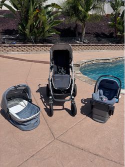 UPPAbaby VISTA V2 travel system $850 OBO