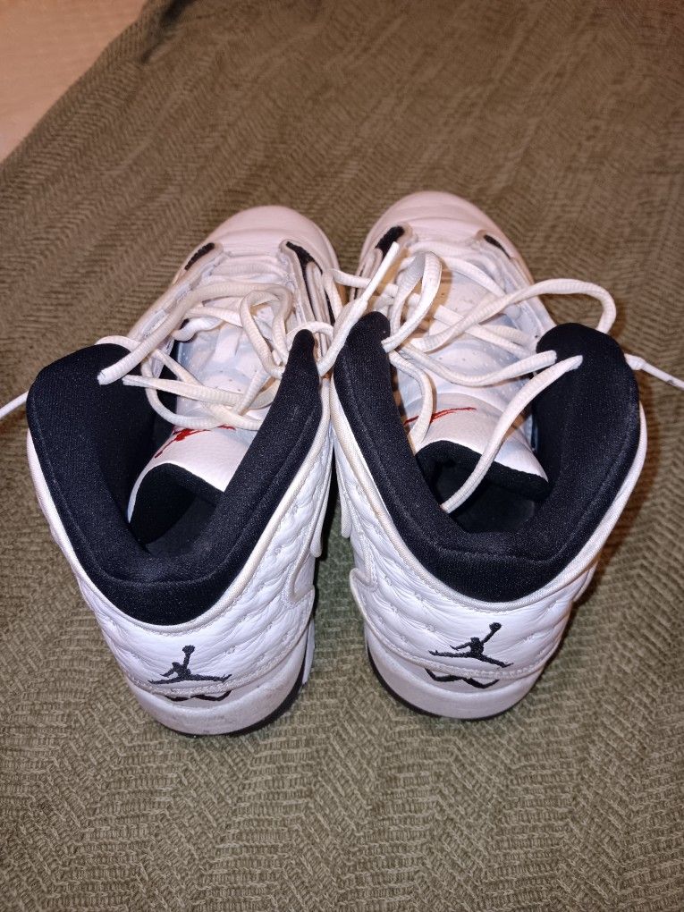 Air Jordan a Jumpman team 1 

