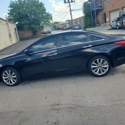 2011 HYUNDAI SONATA