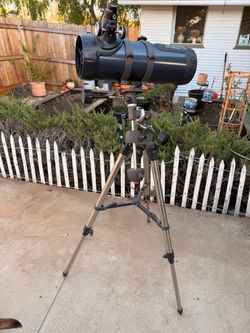 Celestron AeroMaster 114EQ Telescope