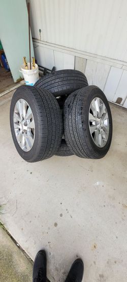 Toyota Tundra OEM 20” Wheels + Yokohama Tires 275/55R20