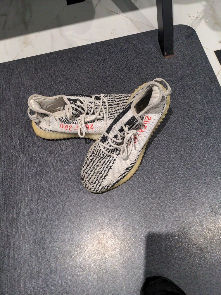 Yeezy Boost 350 Zebra Size 11