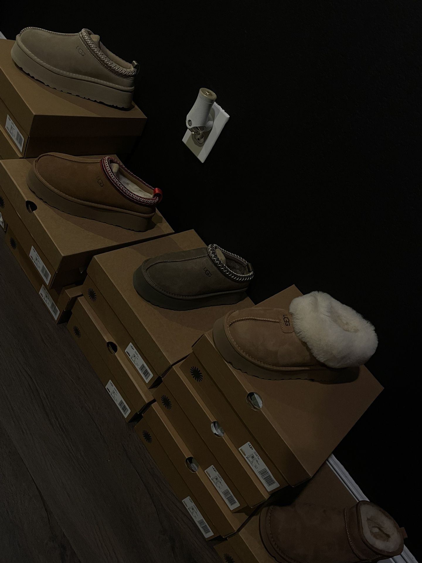 Ugg Women’s $85 Size 7,8,9