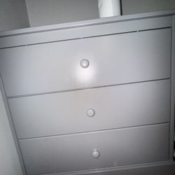 Skylar 3 Drawer Dresser