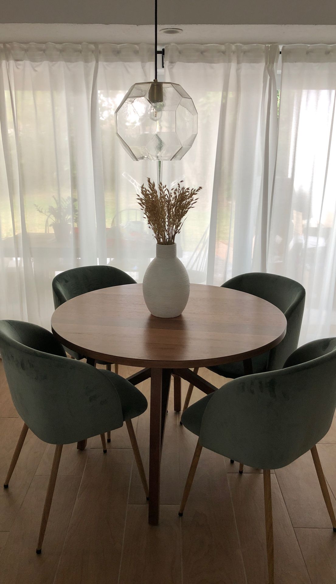Round midcentury modern dining table